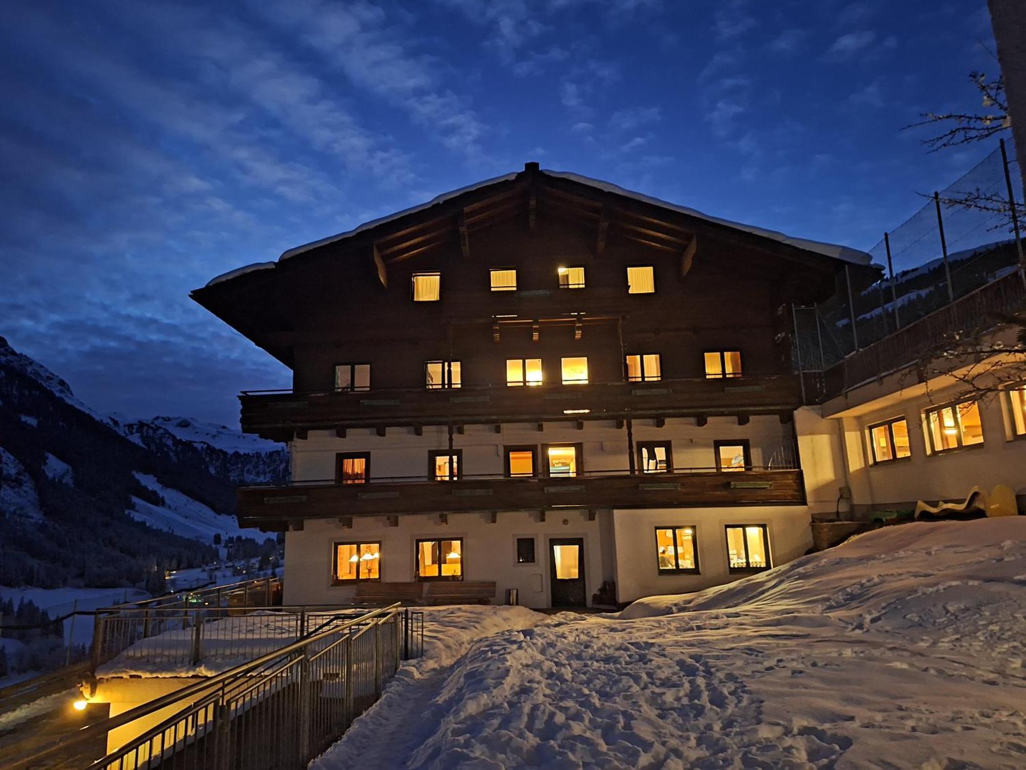 Ski In-Ski Out - Gaestehaeuser Saalbach-Hinterglemm - Wallegghof Christianhof Екстериор снимка